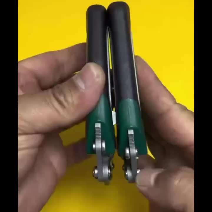 Stainless Steel Multi-Functional Wire Stripping Pliers